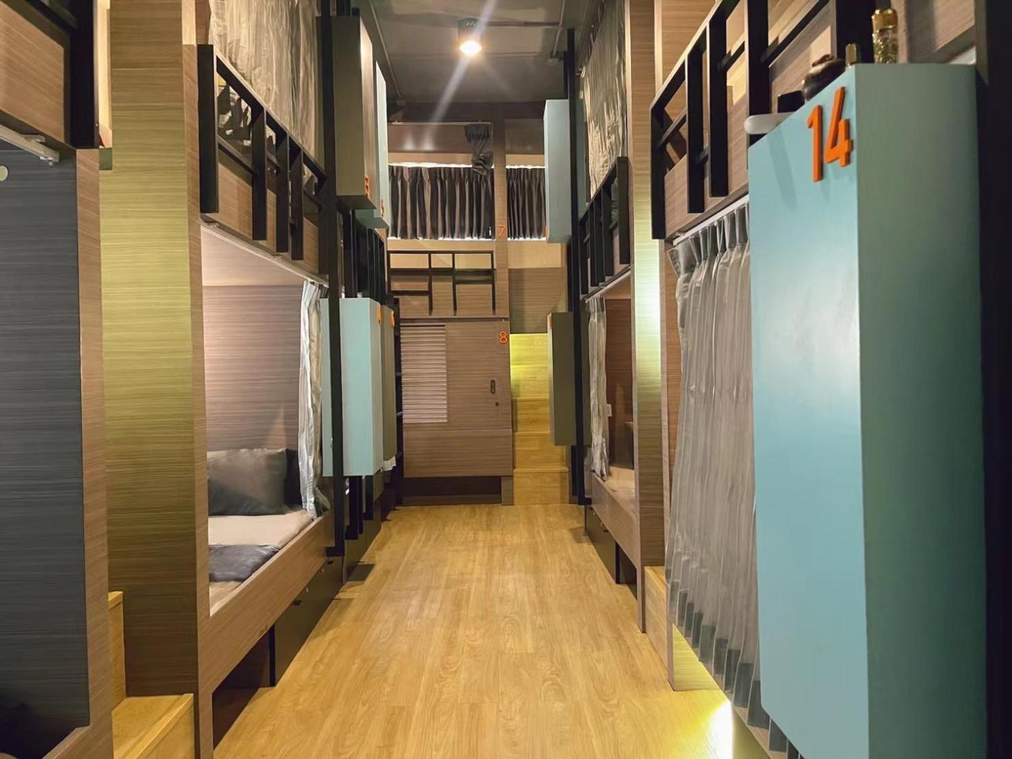 Апартаменты Skylark Bangkok 云雀 Экстерьер фото